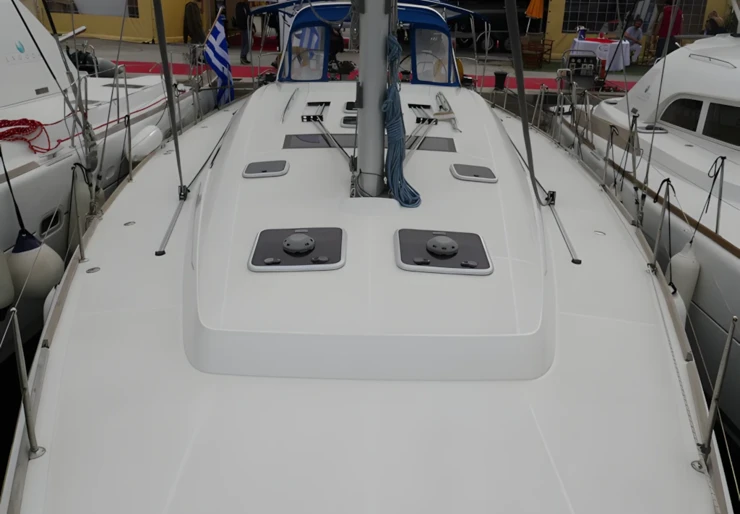 Oceanis 50 Family Lavrion - puerto principal | Promise