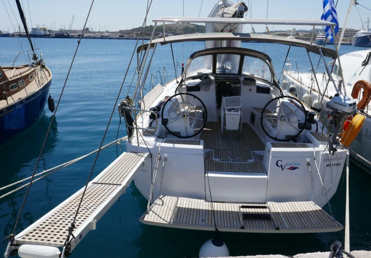 Sun Odyssey 449 Lavrion - port principal | Airbender