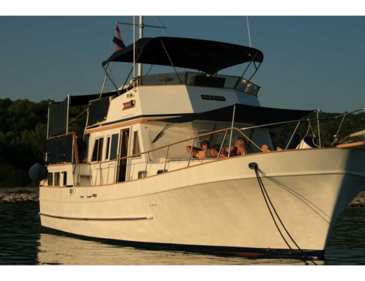Hampton 42