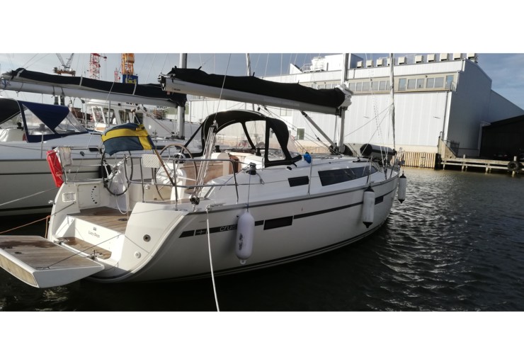 Bavaria Cruiser 37 Göteborg | Lazy Days