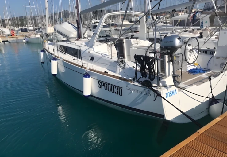 Oceanis 38.1 Cala de Medici | Zosma