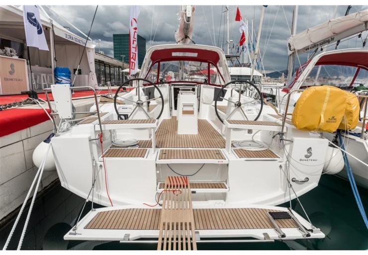 Oceanis 38.1 ACI Marina | MAJANO