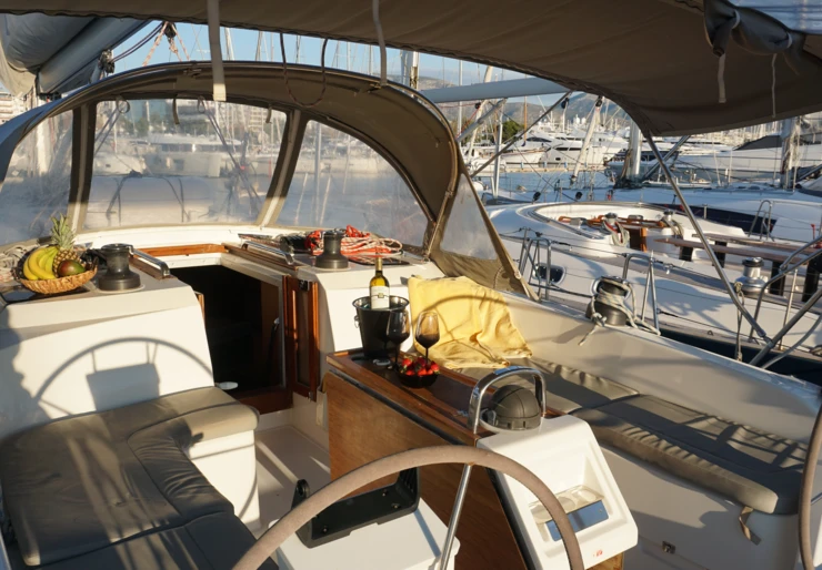 Bavaria Cruiser 51 Alimos Kalamaki | Leonidas IV