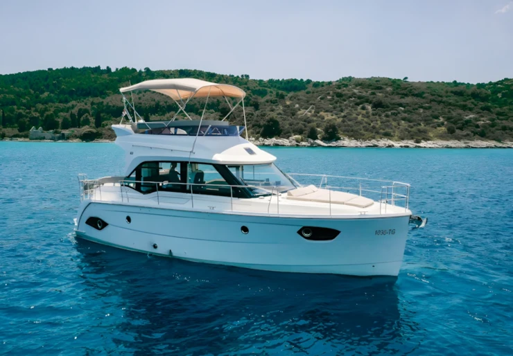 Bavaria E40 Fly Drage | IVONA