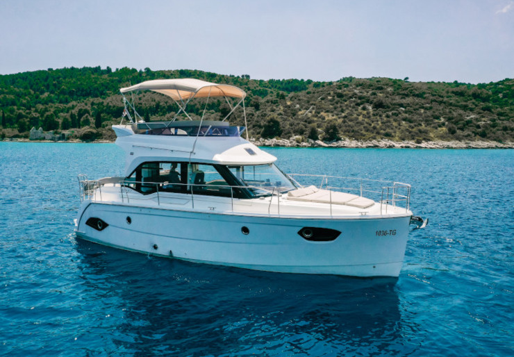 Bavaria E40 Fly Drage | IVONA