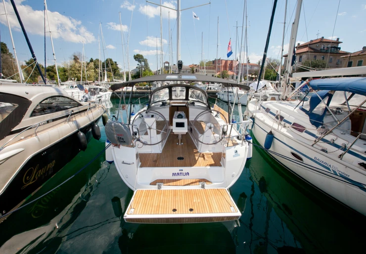 Bavaria Cruiser 37 Marina Tankerkomerc | Matija