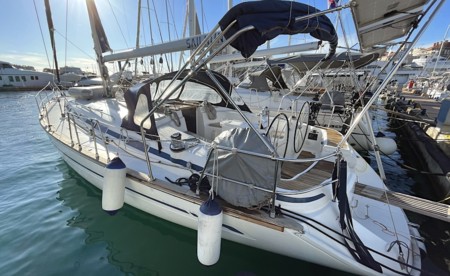 Bavaria 44