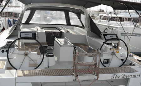 Oceanis 55