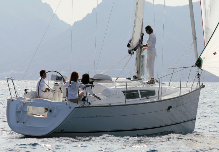 Sun Odyssey 32 i Lavrio - porto principale | REGINA IV