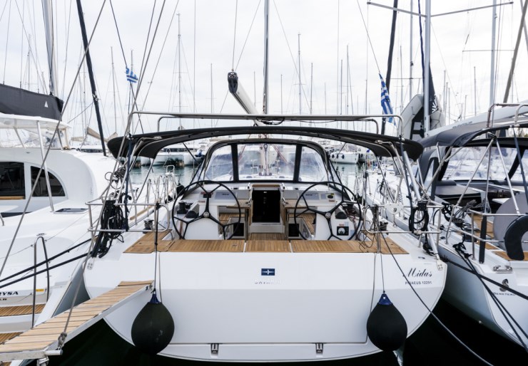 Bavaria C45 Style Porto di Lefkada | Midas