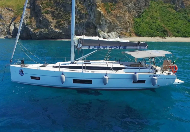 Bavaria C45 Holiday Villa Igea | Red Horizon