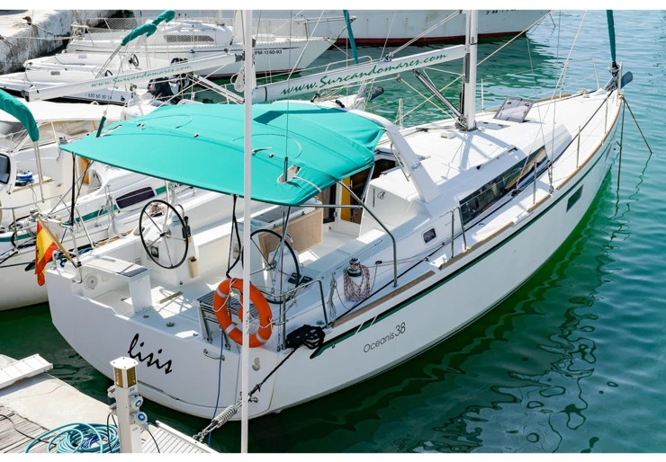 Oceanis 38 Sitges - Aiguadolç | Lisis