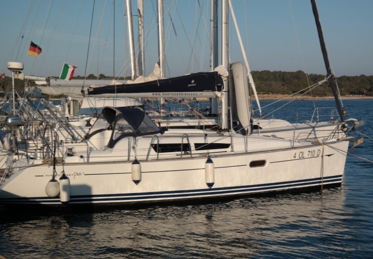 Sun Odyssey 36i Cala dei Sardi | Lyra