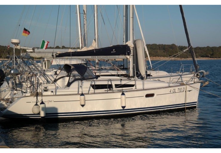 Sun Odyssey 36i Cala dei Sardi | Lyra
