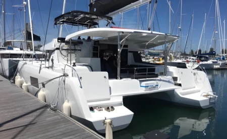 Lagoon 42
