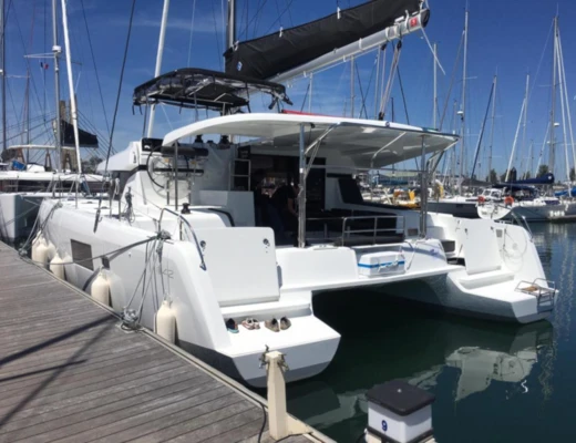 Lagoon 42