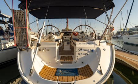 Bavaria 44