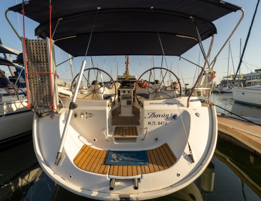 Bavaria 44