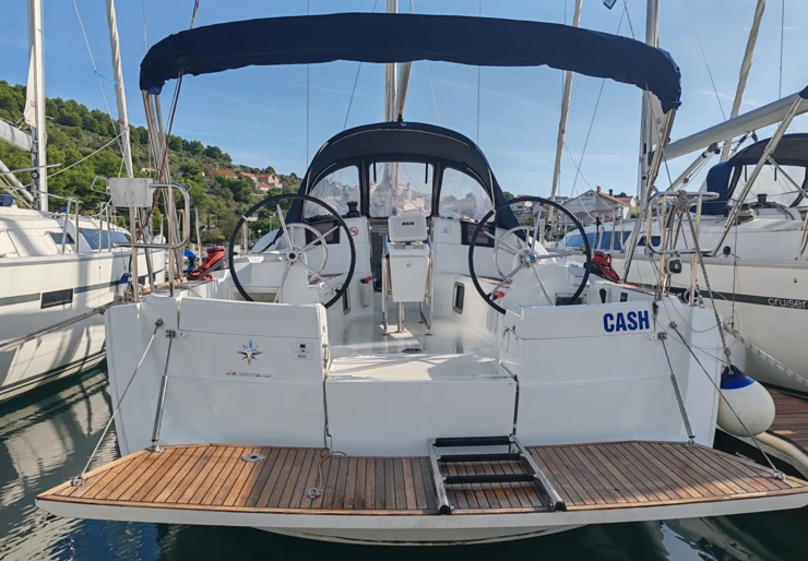 Sun Odyssey 389 Drage | Cash