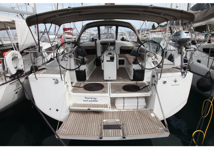 Sun Odyssey 440 Benitses | TOMMY