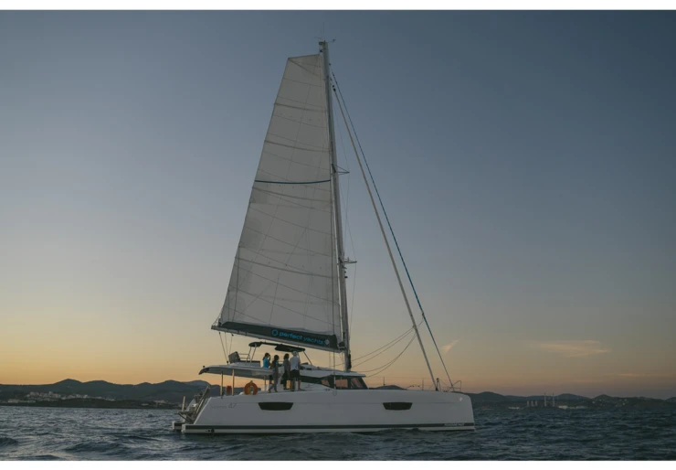 Saona 47 Lavrion - port principal | AquaSpirit