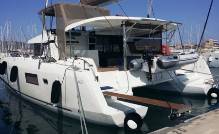 Lagoon 42