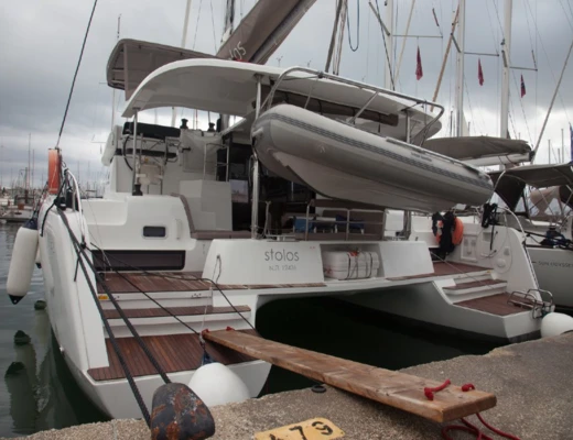 Lagoon 42