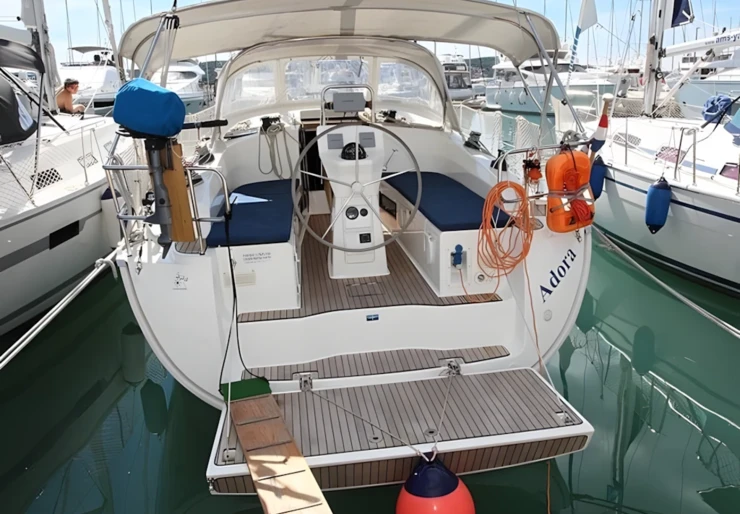 Bavaria 36 Cruiser Primosten - Marina Kremik | Adora
