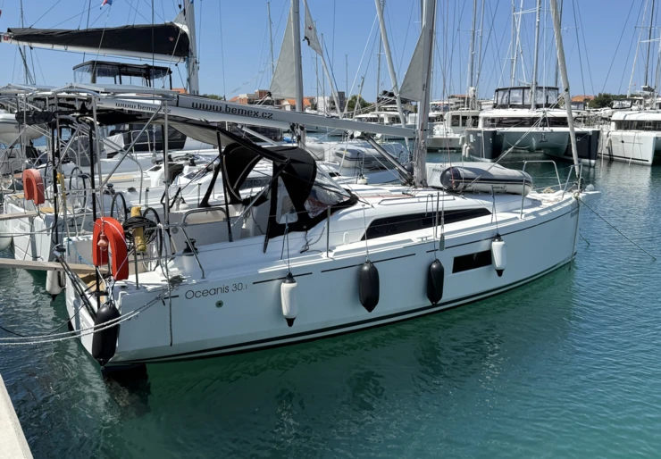 Oceanis 30.1 Marina Dalmacija | Mañana