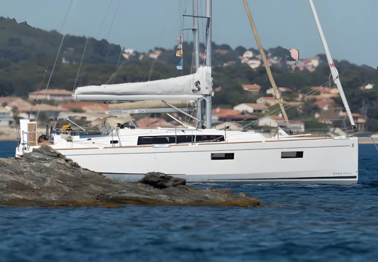 Oceanis 38.1 Primosten - Marina Kremik | Eleven