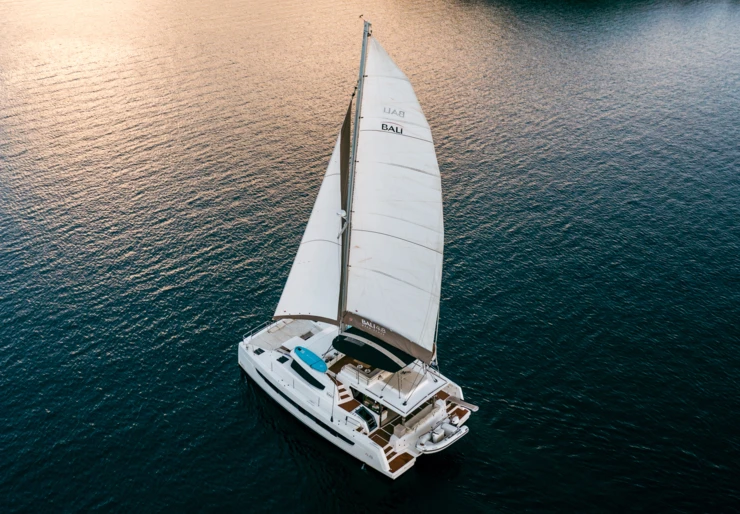 Bali 4.8 Porto di Lefkada | Olea crewed Elegant pack