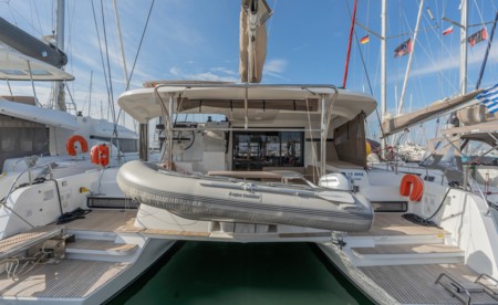 Lagoon 42