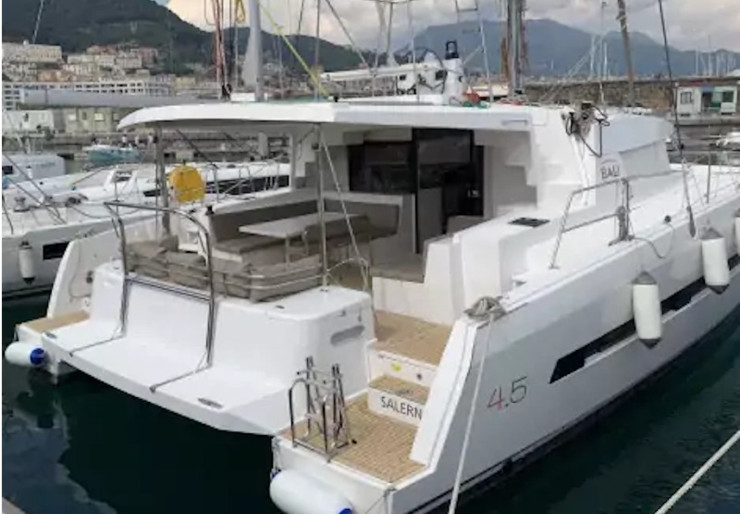 Bali 4.5 Salerno harbour | Sadalbari