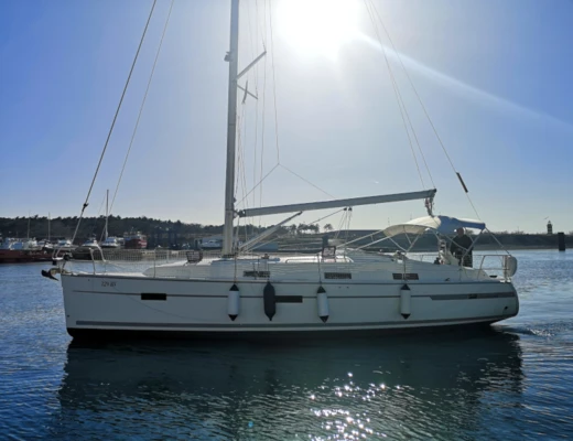 Bavaria Cruiser 36