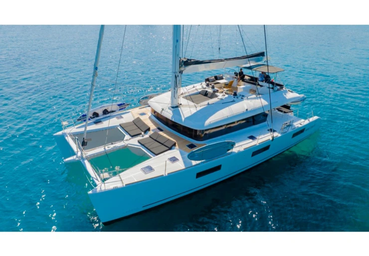 Lagoon 620 Cala dei Sardi | The Sun