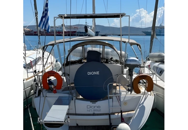 Sun Odyssey 36i Lavrio - porto principale | DIONE