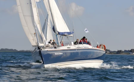 Hanse 370
