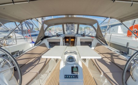 Sun Odyssey 410