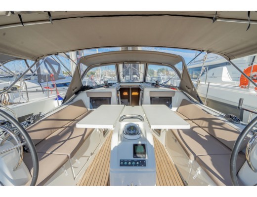 Sun Odyssey 410