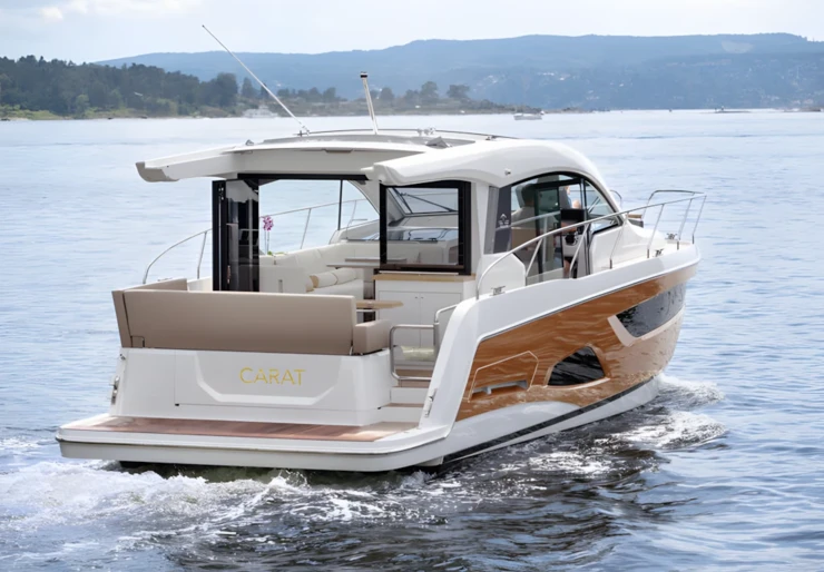 Sealine C390 Veruda | ECSTASEA