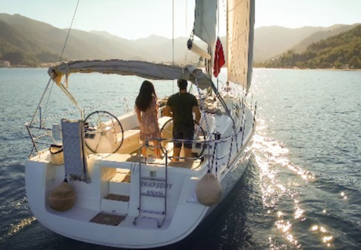 Oceanis 43 Port de Marmaris | Rhapsody Marmaris