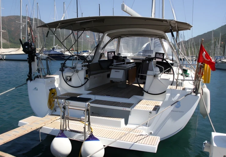 Oceanis 45 Port de Marmaris | Tonic