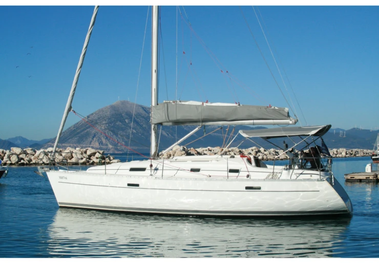Oceanis 331 Puerto de Lefkas | Martha
