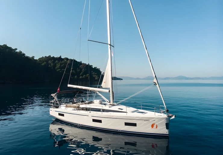 Bavaria C42 Puerto de Fethiye | Nomad