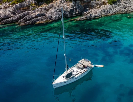 Bavaria 37