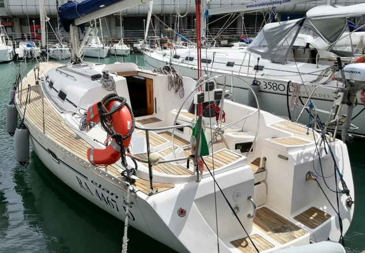 Elan 40 Old port | Peter Pan