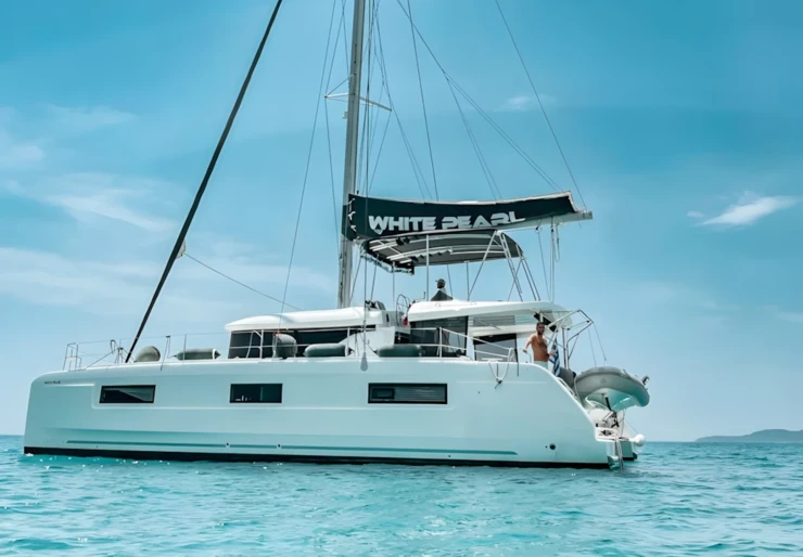 Lagoon 46 Alimos Kalamaki | WHITE PEARL