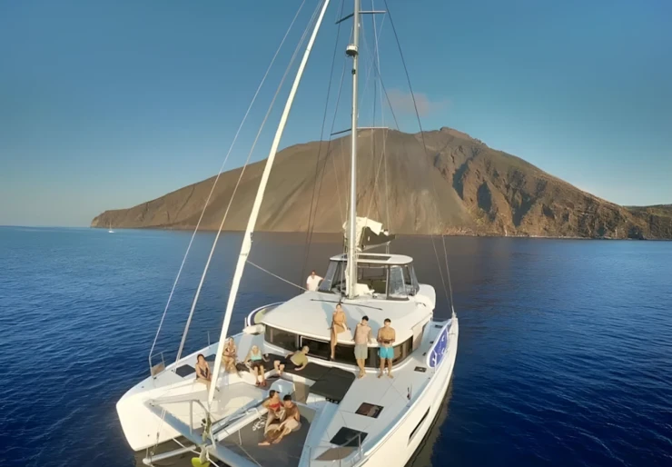 Lagoon 50 Castellammare di Stabia | Colibrì Platinum Service