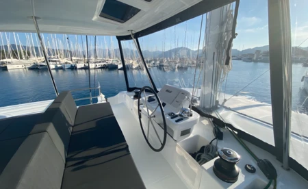 Lagoon 50