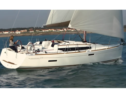 Sun Odyssey 379